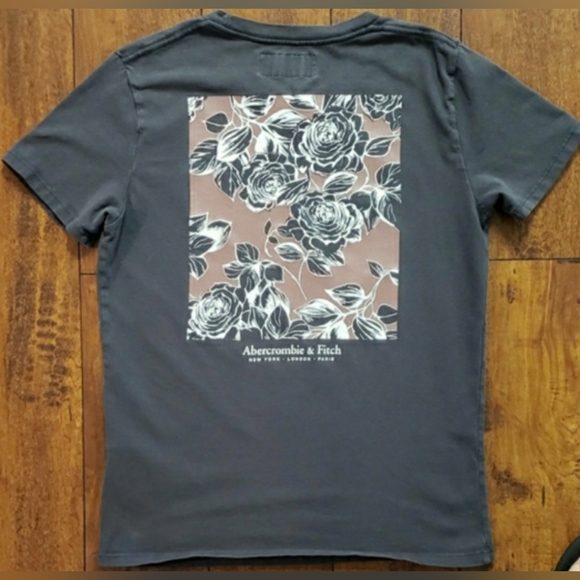 SOLD-Abercrombie Kids Shirt Bundle - Picture 12 of 13